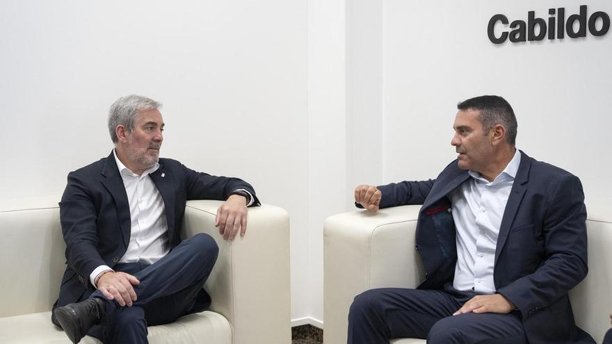 Clavijo asegura que el Hospital Insular de Lanzarote tendrá un futuro distinto al de ahora