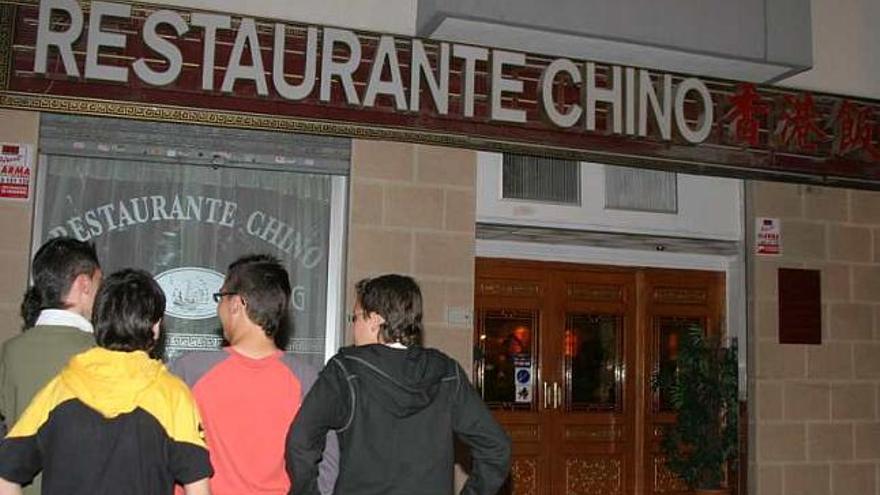 Imagen del restaurante chino de Aspe horas después de producirse el homicidio