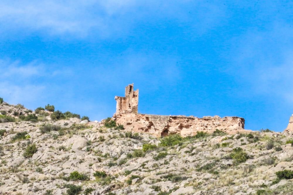 Derrumbe de parte de la Torre Taifal de Orihuela