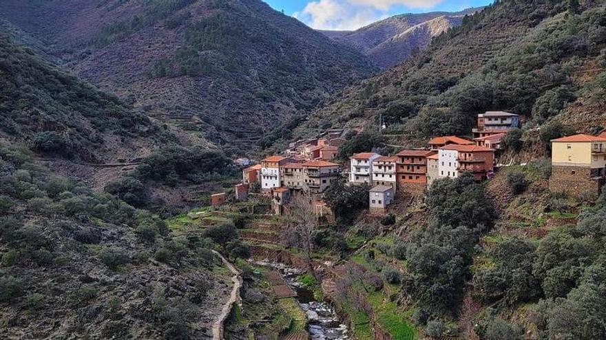 Vídeo | Entre curvas, montañas y silencio: los pueblos más escondidos y lejanos de la provincia de Cáceres