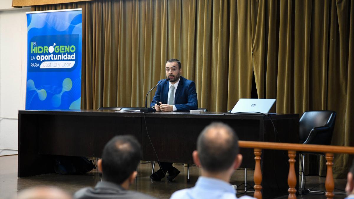 Javier Robador durante las jornadas "El hidrógeno, la oportunidad de Zamora"