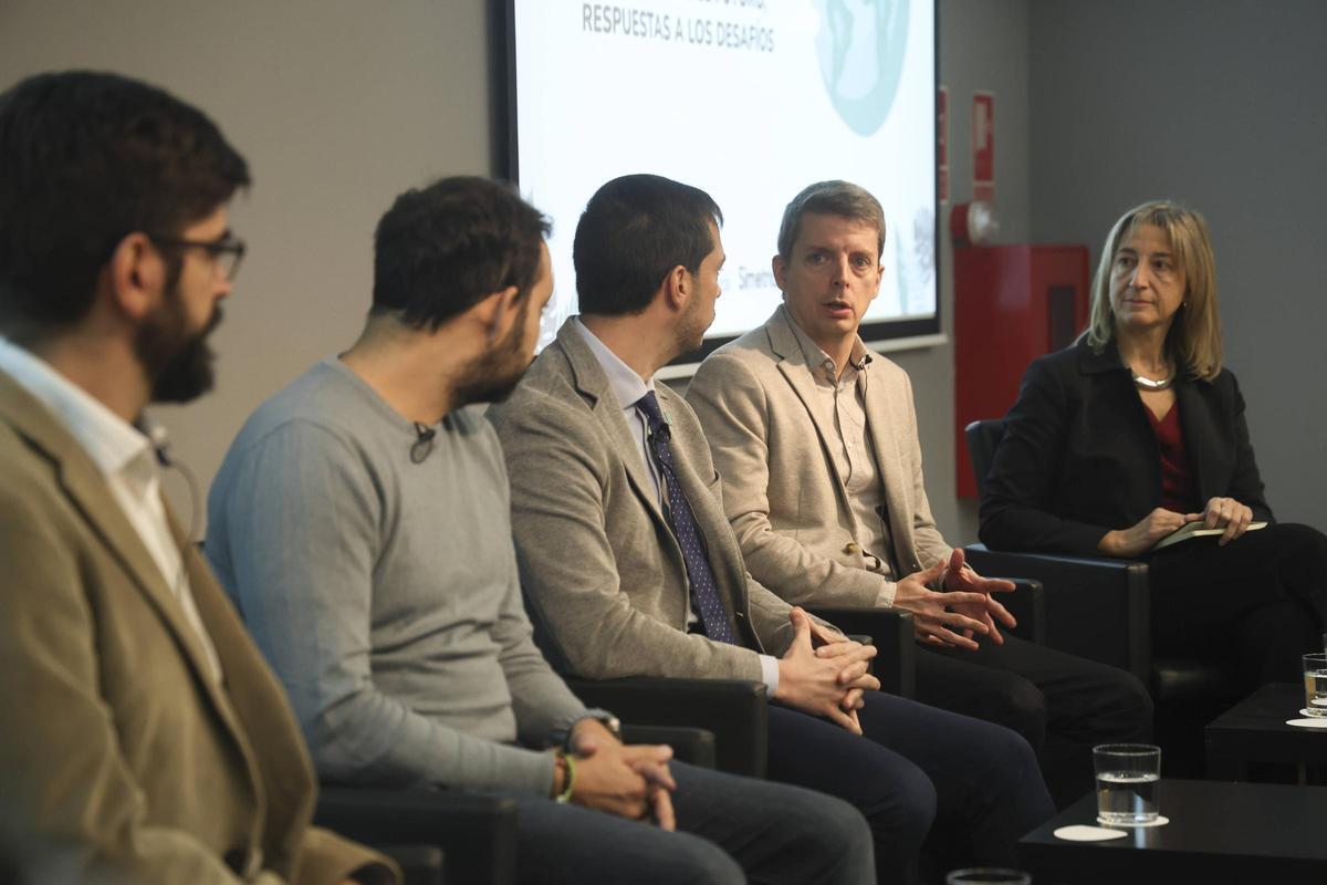 Fresco, en plena celebración de la primera mesa del Foro Ciudades del Futuro.