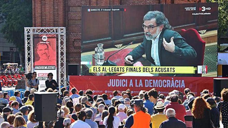 Cuixart a la pantalla, durant les al·legacions al Suprem per l&#039;1-O