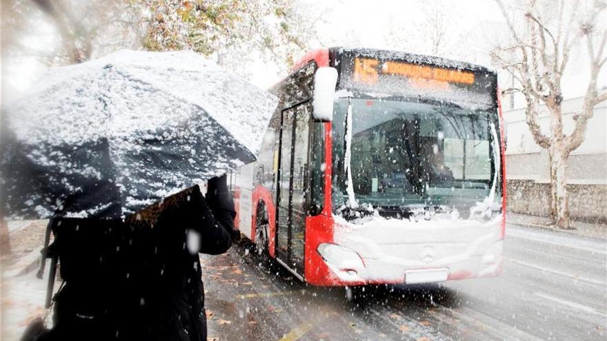 Siete carreteras cortadas en Andalucía a causa de las nevadas