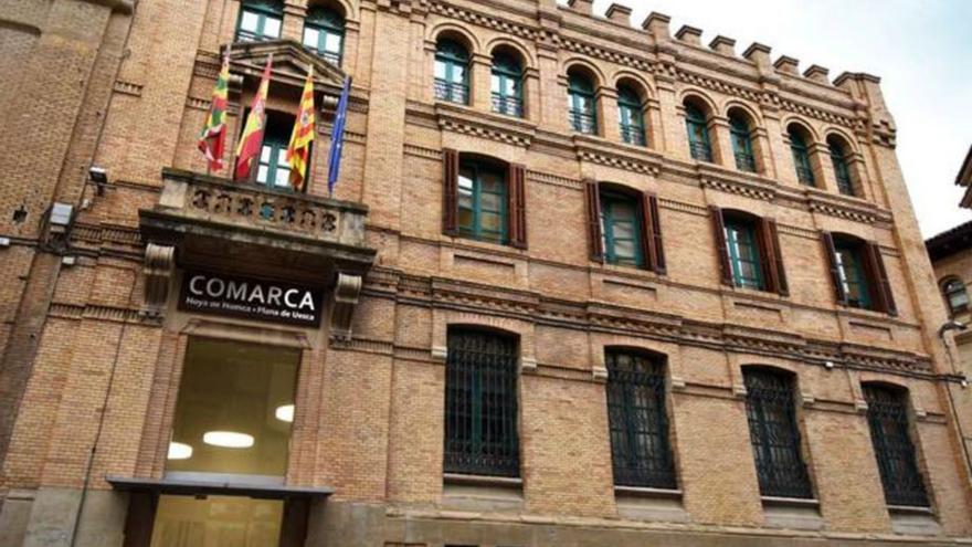 Fachada de la sede de la Comarca de la Hoya de Huesca.  | HOYA DE HUESCA