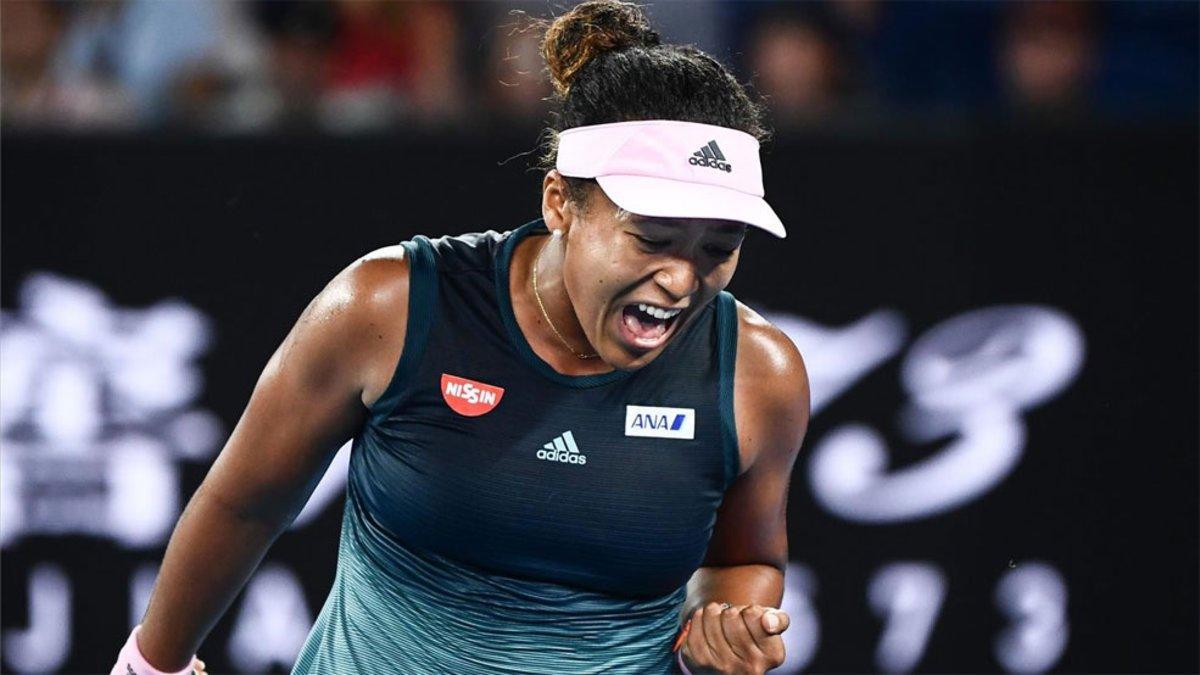 Osaka celebrando uno de sus puntos ante Pliskova