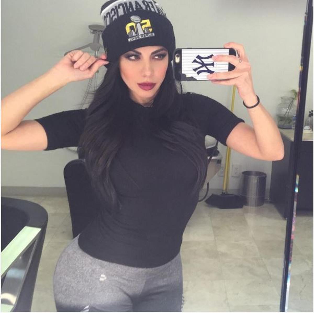 Al igual que Kim, Jimena Sanchez es gran aficionada a los selfies