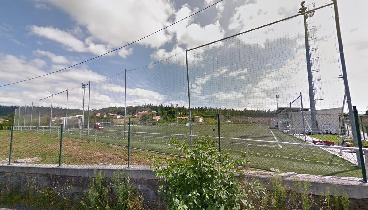 O campo de fútbol 'Suso Conde', de Villestro
