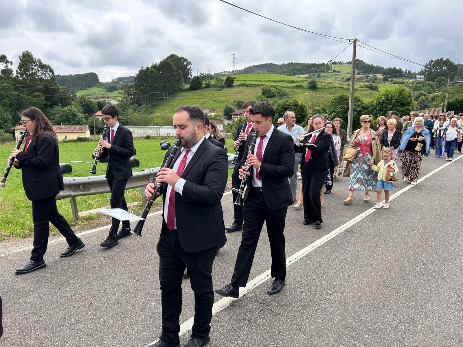 EN IMÁGENES: Así se vivió en Molleda la última jornada de las fiestas sacramentales de San Esteban