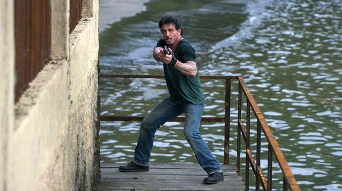 television pelicula los mercenarios sylvester stallone