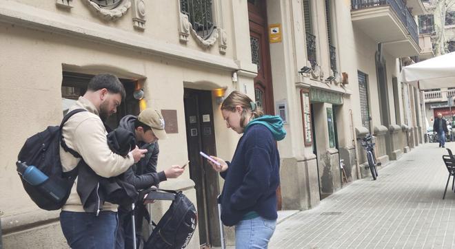 Cinc municipis de BCN s’afegeixen al veto als pisos turístics el 2028