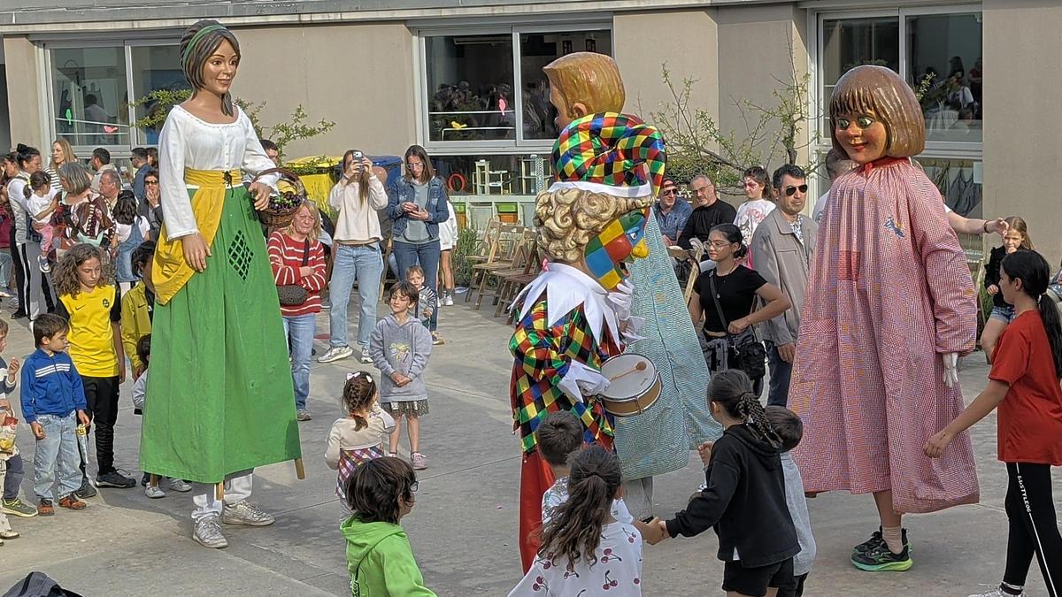 L’escola Joncadella de Sant Joan celebra la seva festa L’escola Joncadella de Sant Joan celebra la seva festa