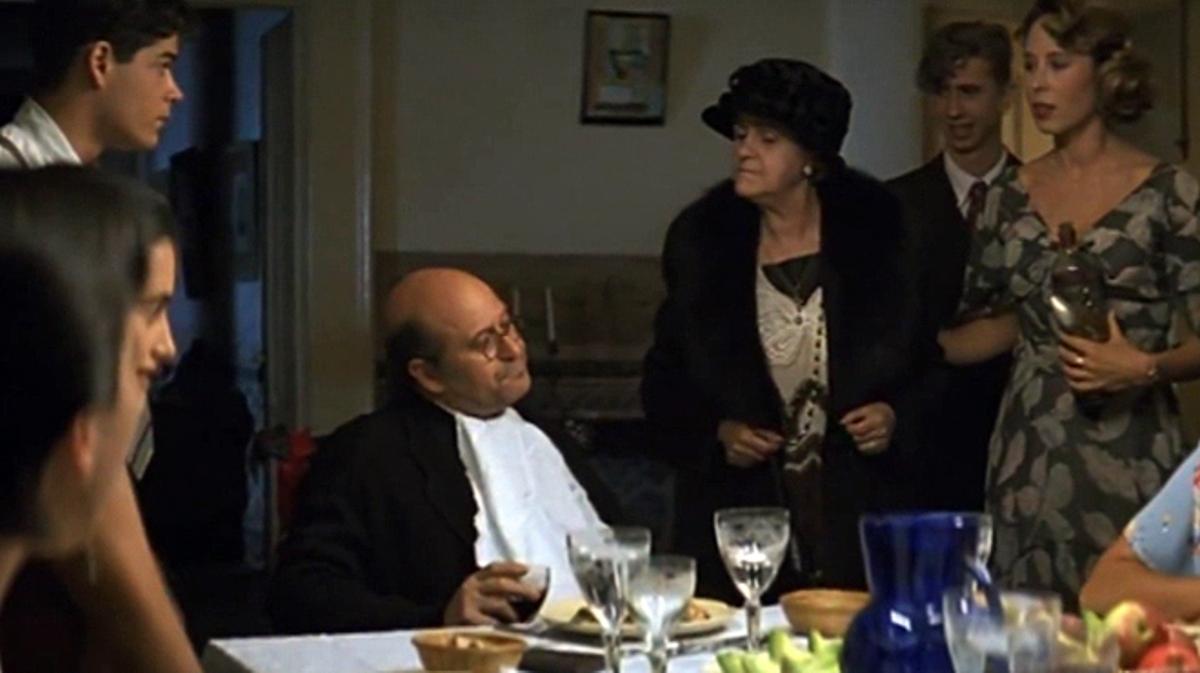 Seqüència de Chus Lampreave, a la pel·lícula ’Belle époque’, de Fernando Trueba, estrenada el 1992. Va ser guardonada amb un Oscar a la millor pel·lícula de parla no anglesa.