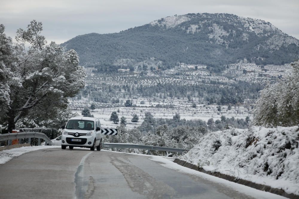 La nieve cubre la comarca de l'Alcoià