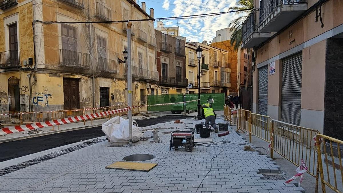 Las obras en El Paseo de Orihuela se extienden unos días más