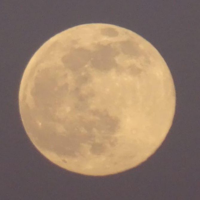 Luna llena sobre la Vall d&#039;Uixó