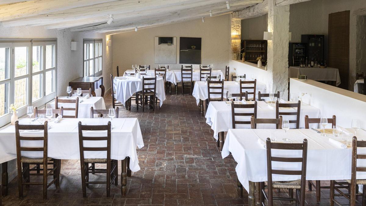 El comedor del restaurante Torre de Nura (Torrent).