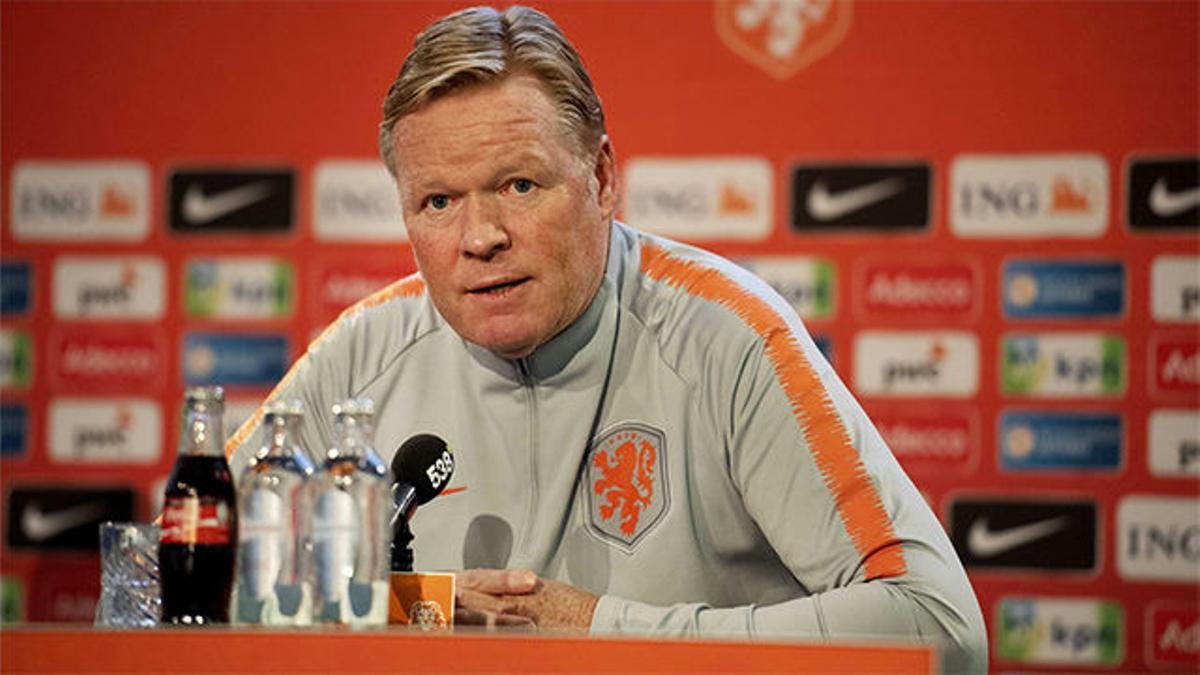 Koeman, sobre De Jong en el Barcelona: Tiene que adaptarse, pero está jugando