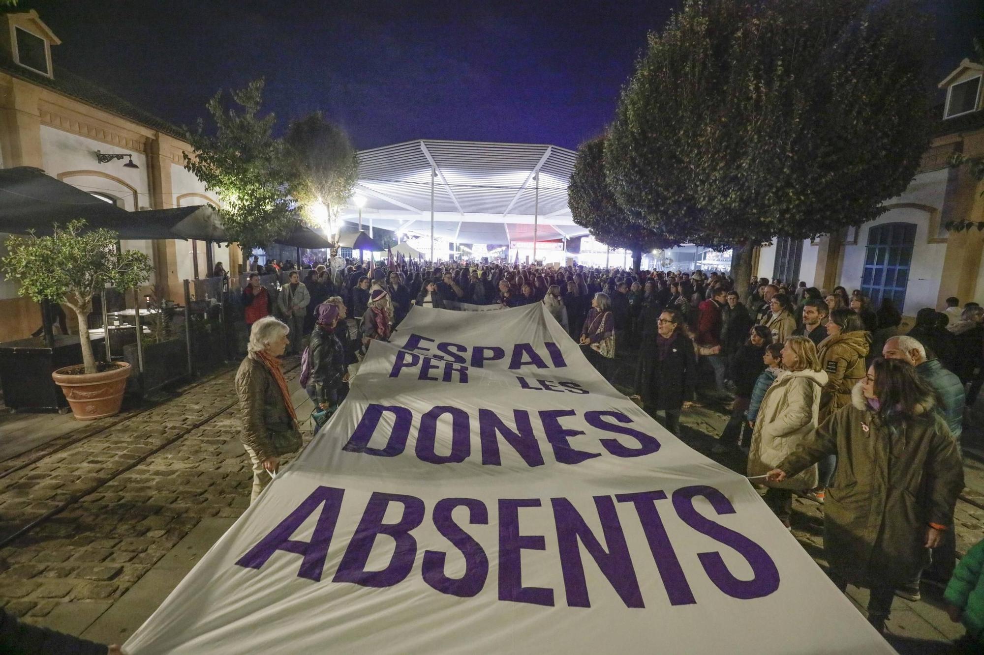 Manifestación 25N en Mallorca: Las feministas de Mallorca hacen suyo el «se ha acabado»