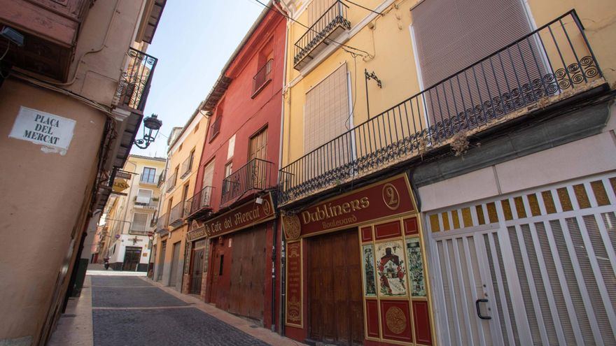 A la venta un emblemático pub con 32 años de actividad en el Mercat de Xàtiva