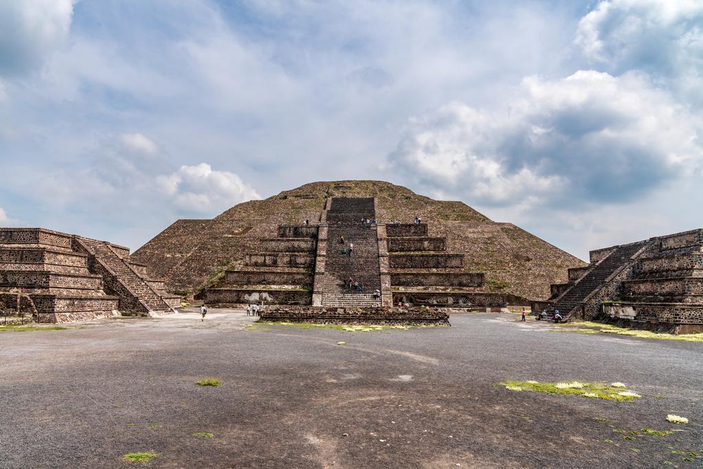 Pirámide de la Luna en México