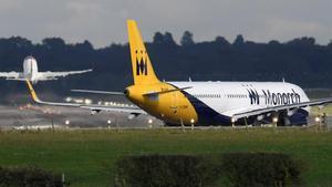 zentauroepp40383144 file photo   a monarch airlines passenger aircraft prepares 171002092422