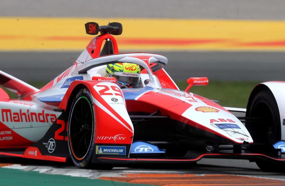 Domingo de carreras en Cheste con la Formula E