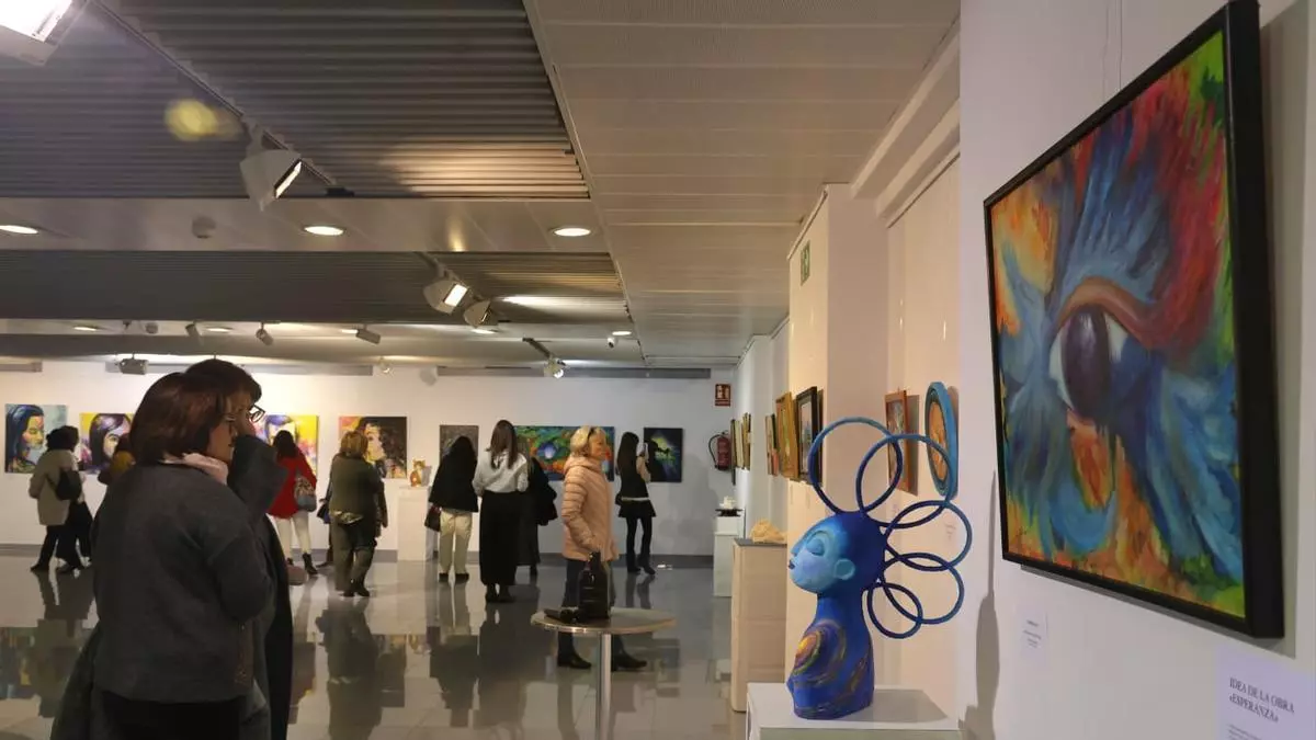 El Club INFORMACIÓN inaugura la muestra colectiva "El lenguaje del arte"