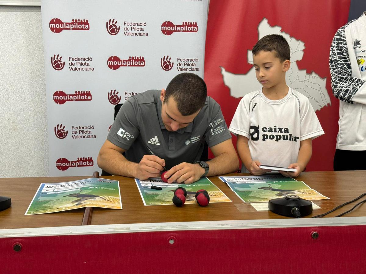 Presentación del Trofeu Mancomunitat Horta Sud Pilota en Torrent.