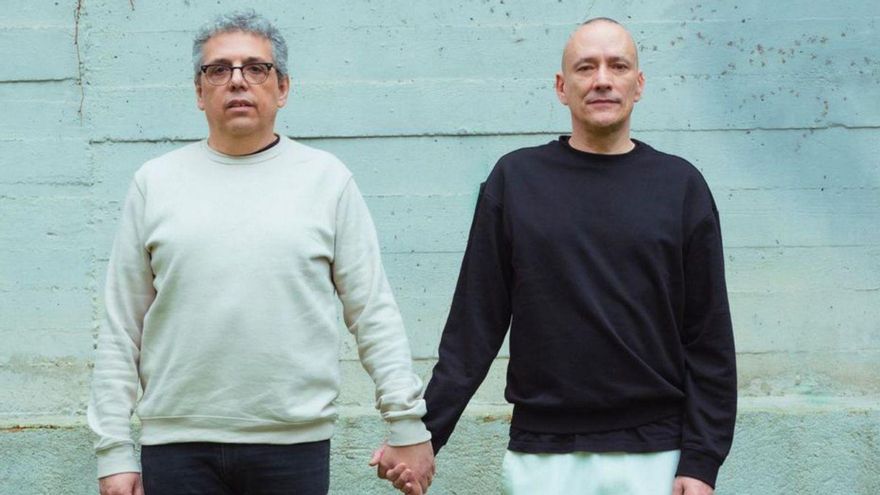 Pedro Guerra, cantante: &quot;Javier y yo somos muy distintos, pero en directo llegamos a un lugar común&quot;