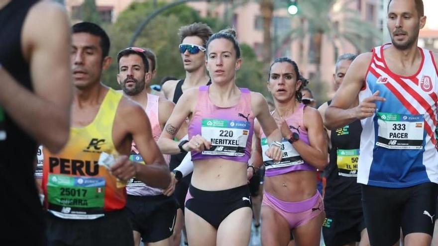 Meritxell Soler, durant la marató de València en què va batre el rècord català