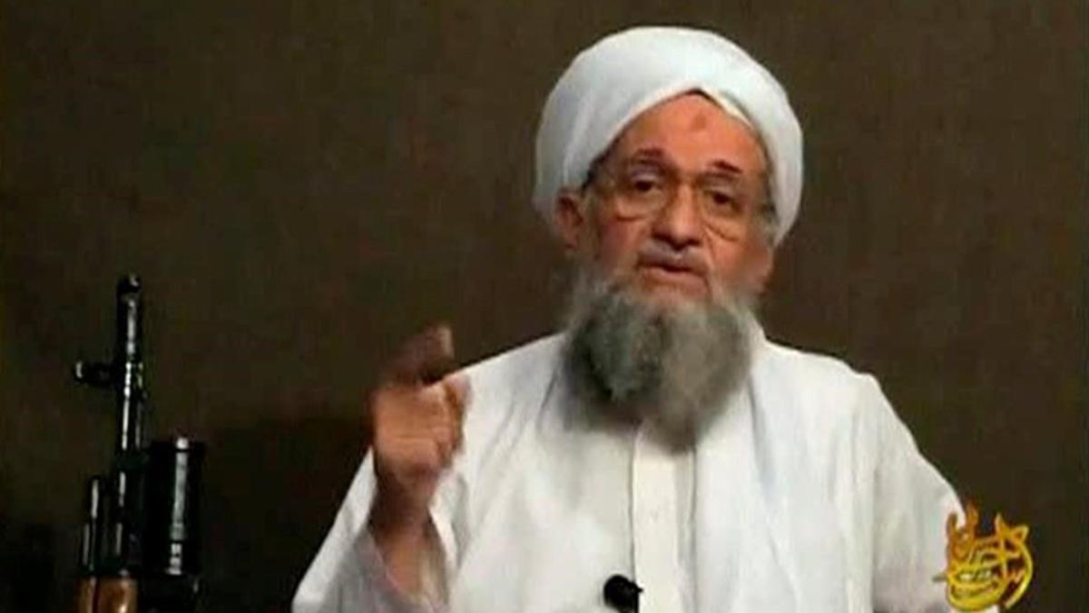 El líder de Al Qaeda, Ayman al Zauahiri, en un mensaje en vídeo del 2011.