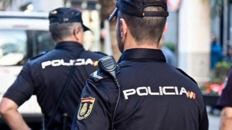 La Policía Nacional recibió las denuncias de familiares de las víctimas, a quienes sustrajo 4.000 euros de media.