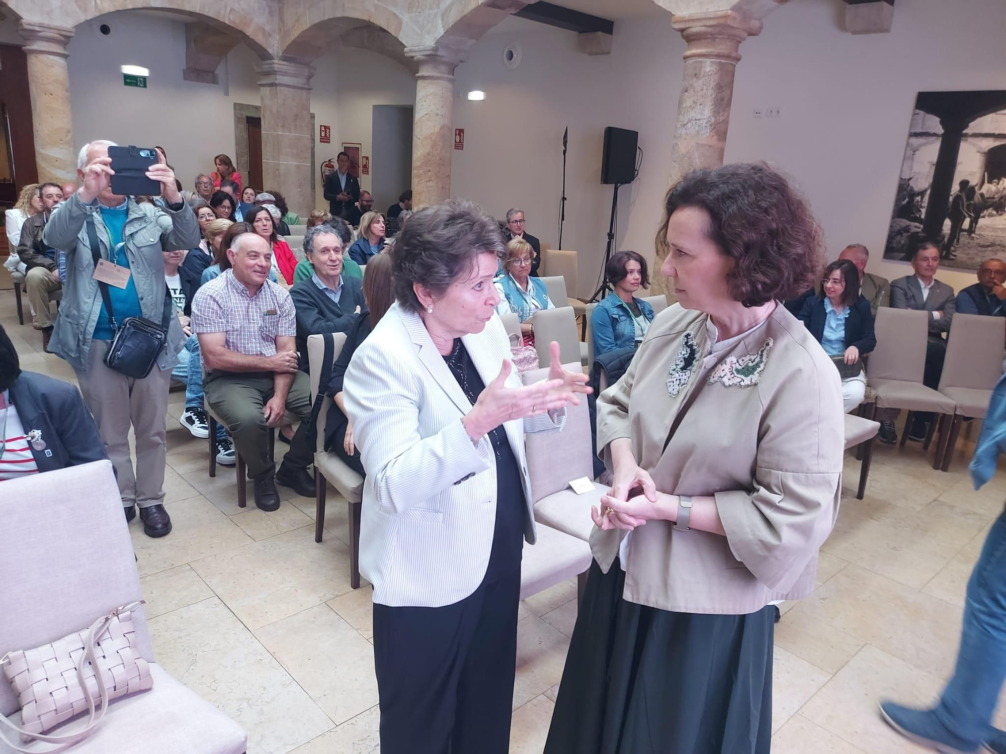 En imágenes: Así fue el XIV Encuentro de Pueblos Ejemplares, que se celebró en Tineo