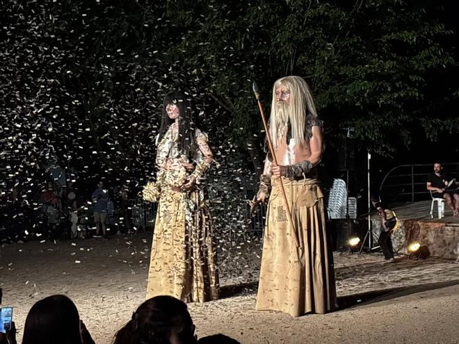 La nova imatge dels Gegants Prehistòrics de Moià, el Toll i la Teixonera