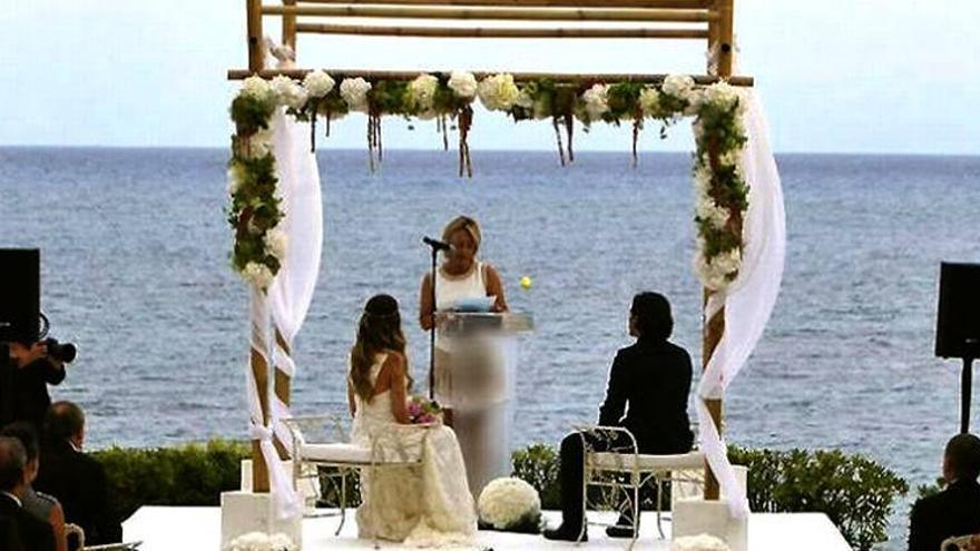 Autorizadas las bodas ante notario por 95 euros