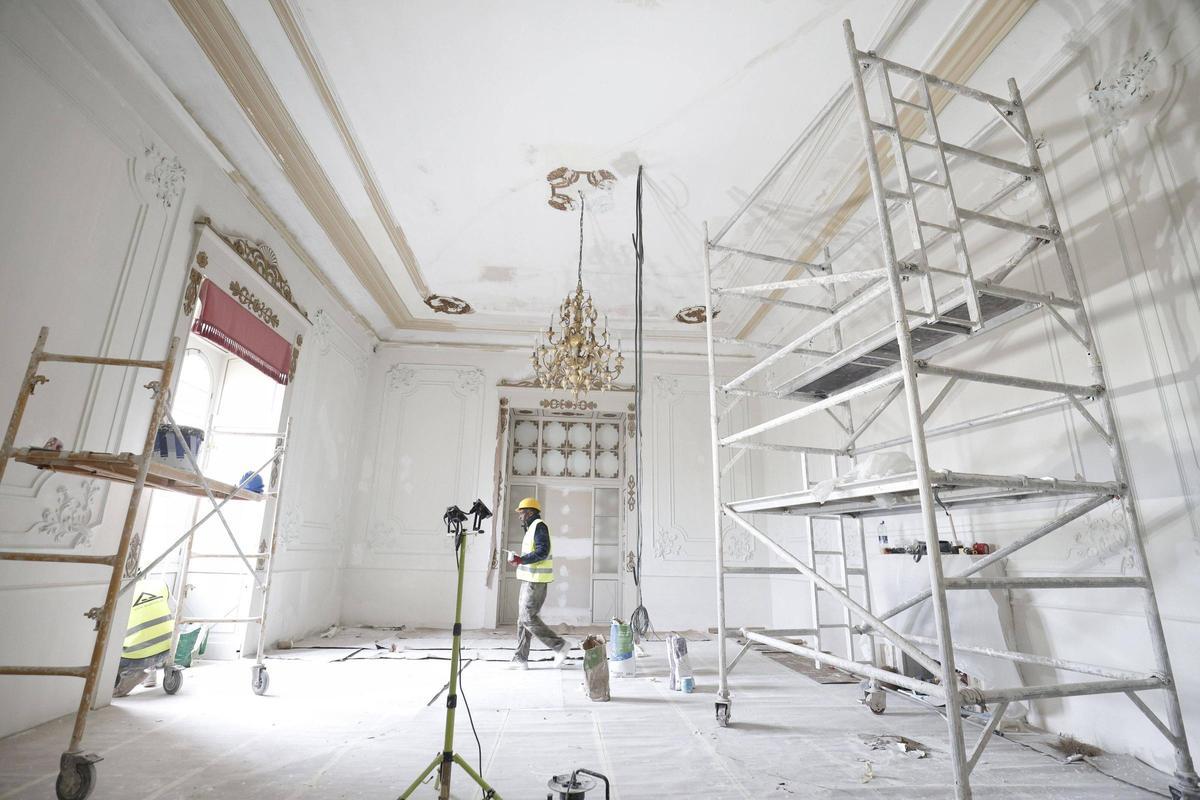 Una de las salas del Palacio de la Reina