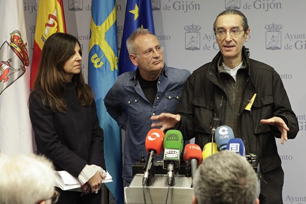 Ángel de la Calle y José Luis Paraja dan explicaciones de la deuda de la Semana Negra en rueda de prensa