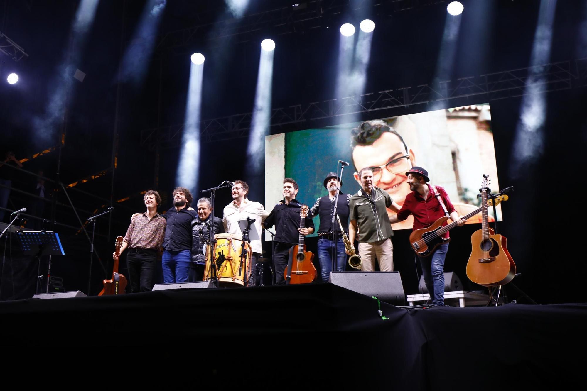 Zaragoza canta 'Somos' para ecir adiós al Pilar 2024