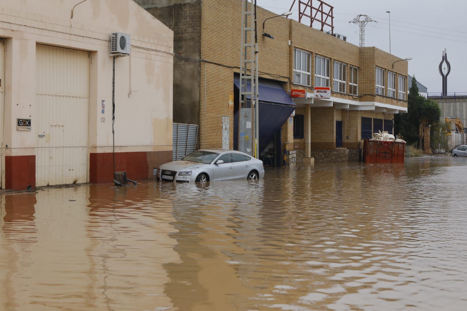 Daños millonarios en el polígono Vereda Sud de Beniparrell