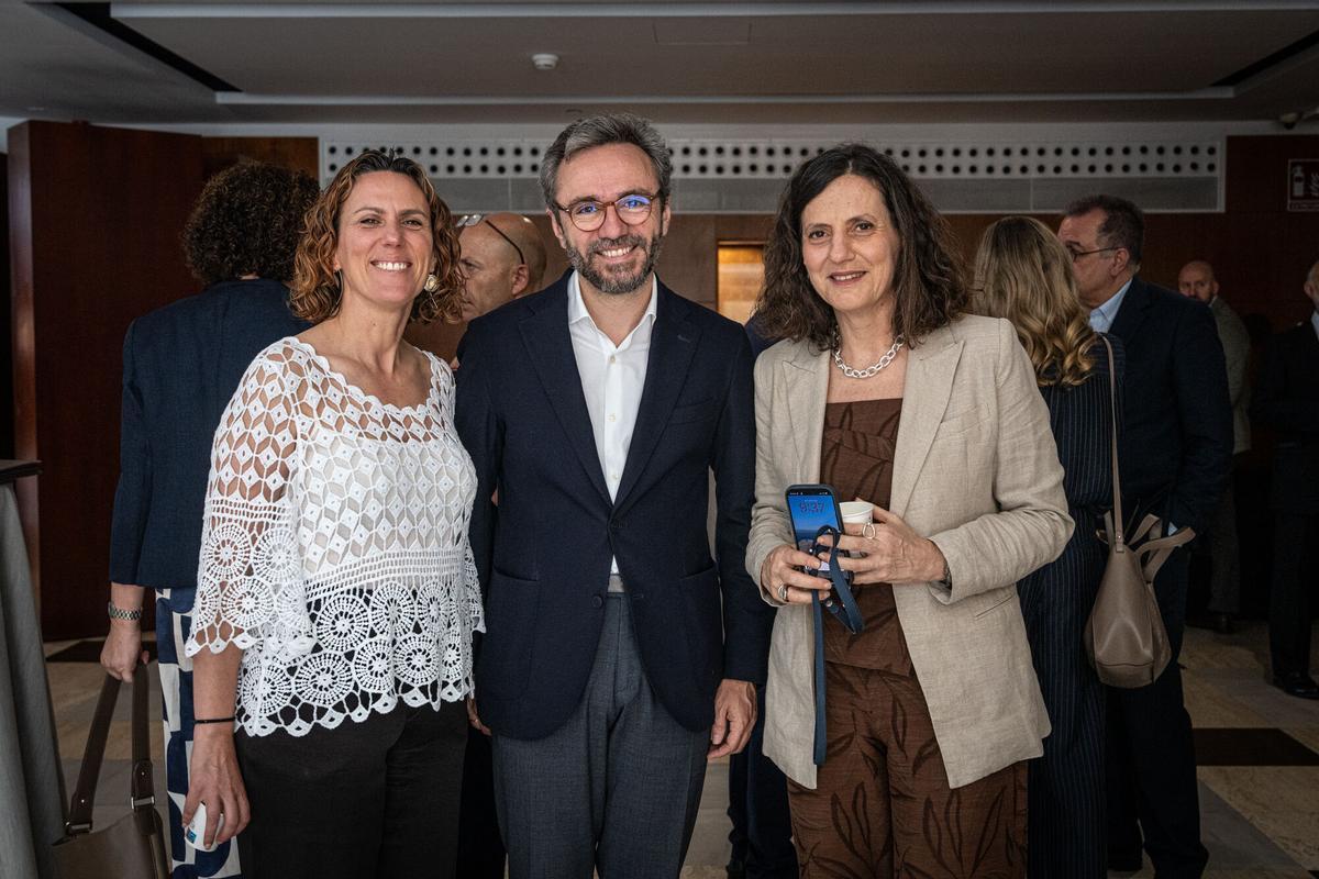 Mabel Mas, directora general de El Periódico; Aitor Moll, consejero delegado de Prensa Ibérica; Gemma Martínez, directora adjunta de El Periódico