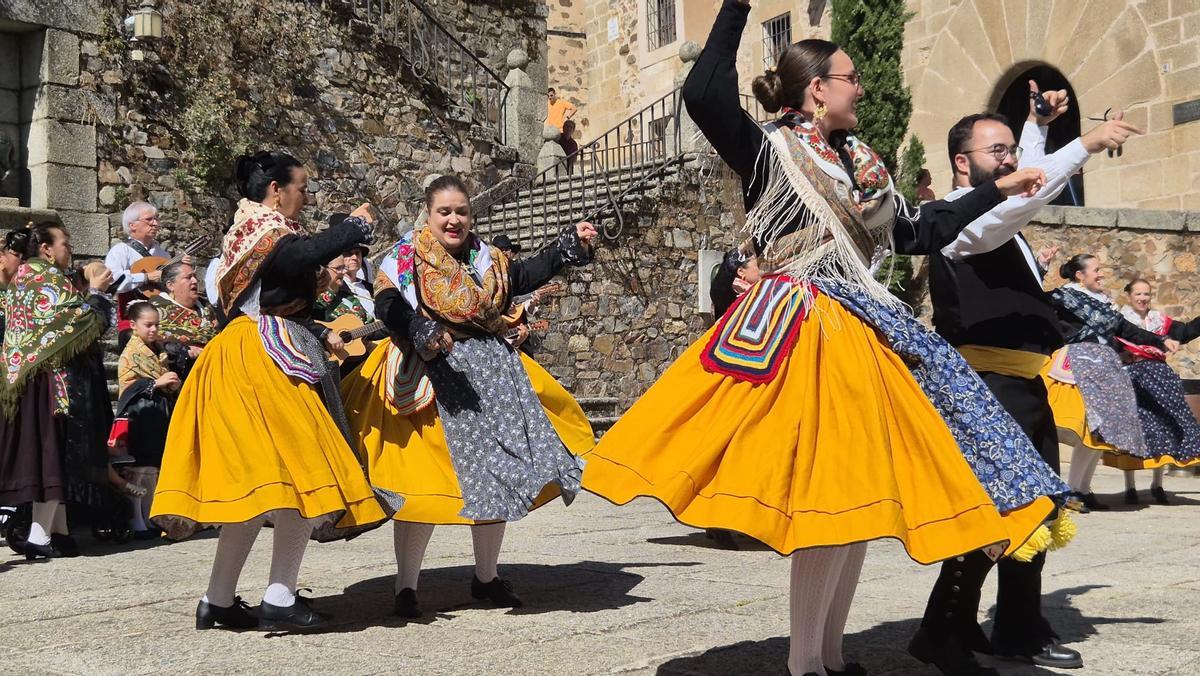 Fotogalería | La comarca Tajo-Salor despliega su riqueza cultural y gastronómica en Jato