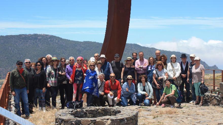 El encuentro &#039;Faro de los alisios&#039; une a 65 escritores y artistas con Artenara