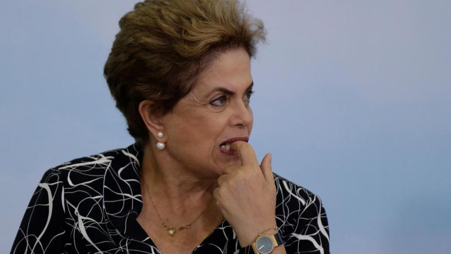 El Senado de Brasil aparta a Rousseff de la Presidencia