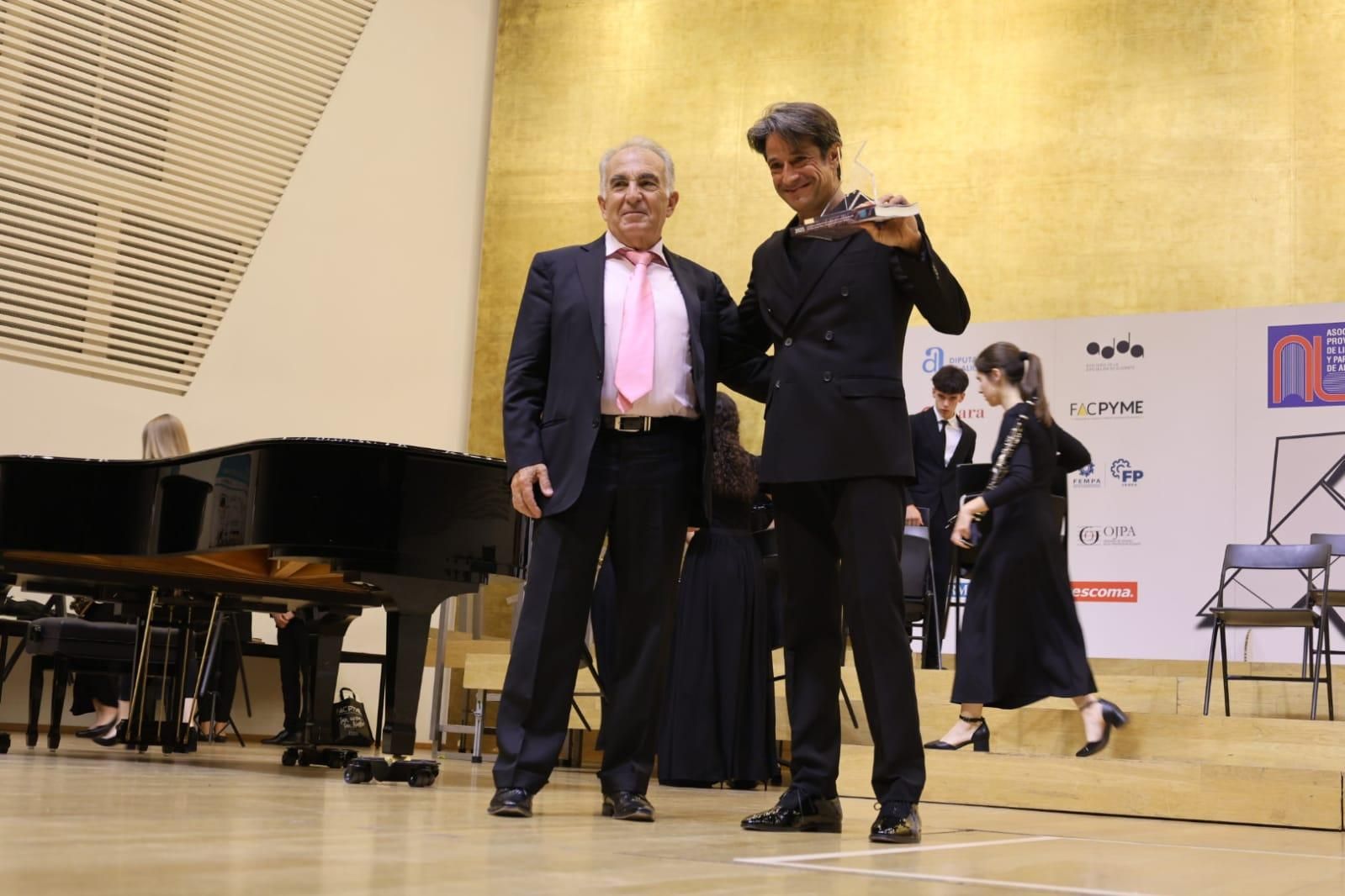 Entrega de premios en el ADDA del XX Concurso de los Mejores Relatos Breves Juveniles de la Provincia de Alicante