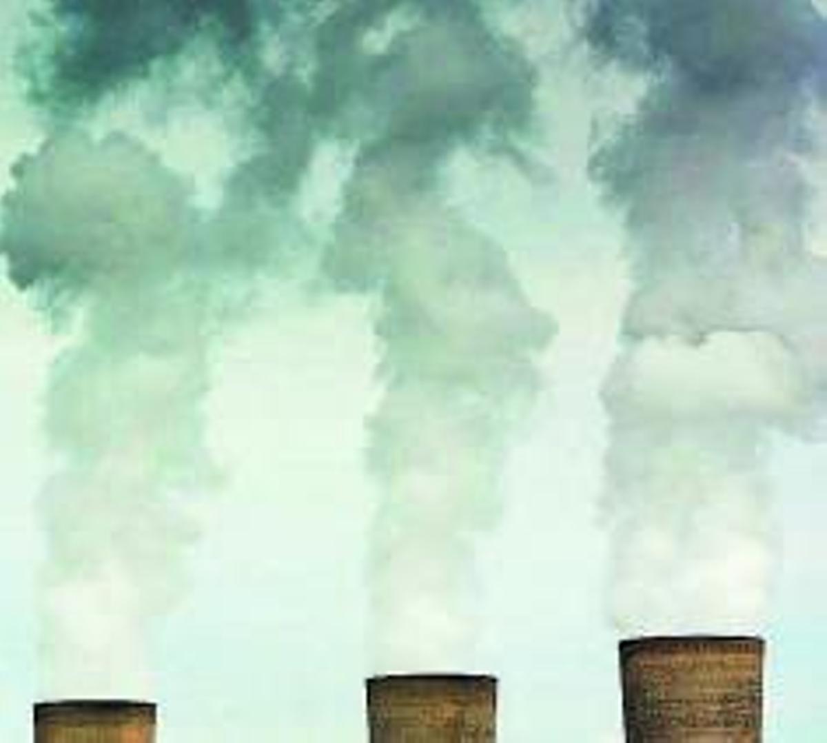 Emisiones procedentes de una fábrica.