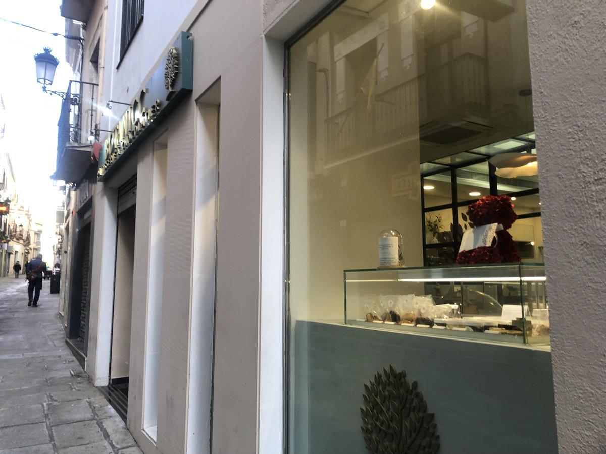 Fotogalería: Un paseo por la calle Pintores de Cáceres