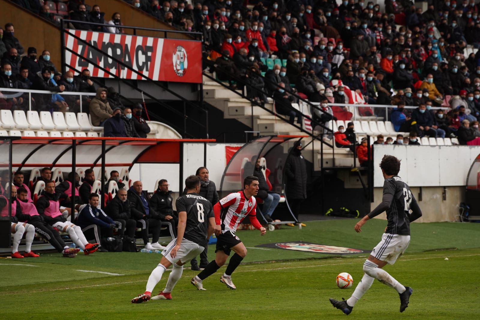 Repasa las mejores imágenes del partido entre el Zamora CF y el DUX Internacional