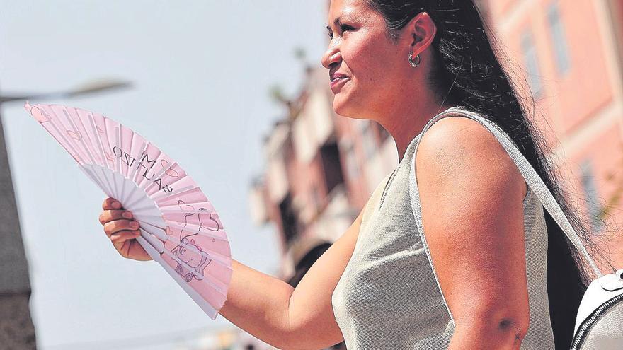 Tiempo loco en Canarias: el fuerte viento dará paso a calor de verano en 24 horas