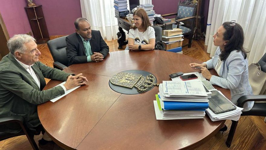 Ramallo recibiu a Anik Nandi, representante da India. | FdV